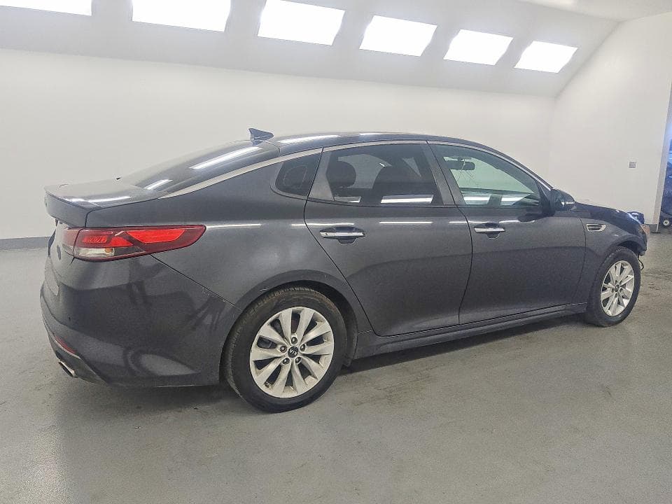 2018 KIA OPTIMA S 3