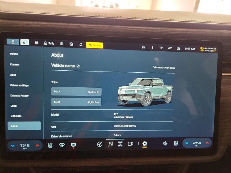 2022 RIVIAN R1T ADVENTURE 9