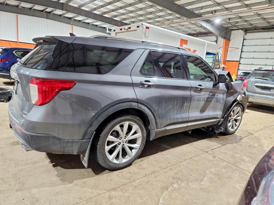 2023 FORD EXPLORER PLATINUM 3