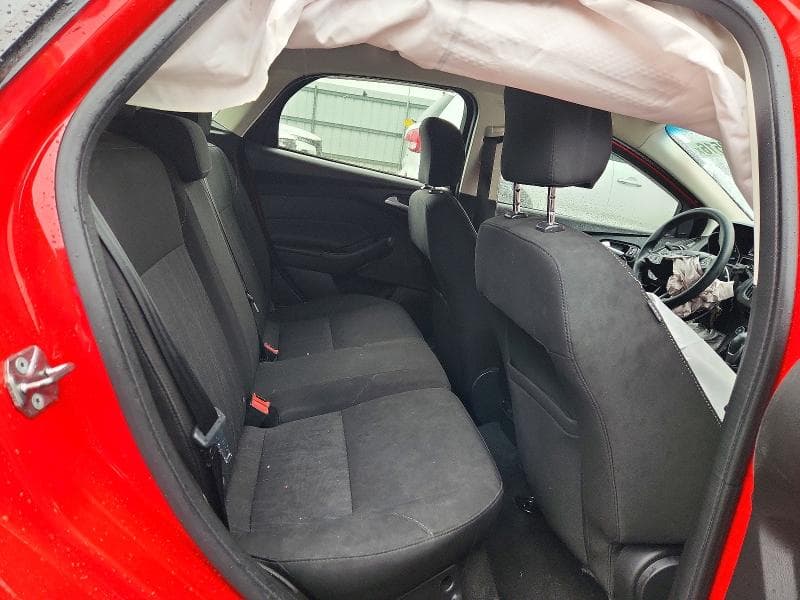 2017 FORD FOCUS SE 10