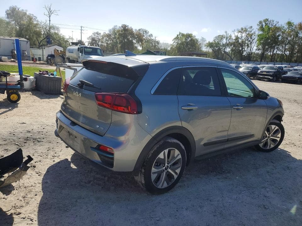 2022 KIA NIRO EV EX 3