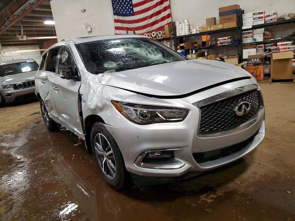 2017 INFINITI QX60 BASE 4