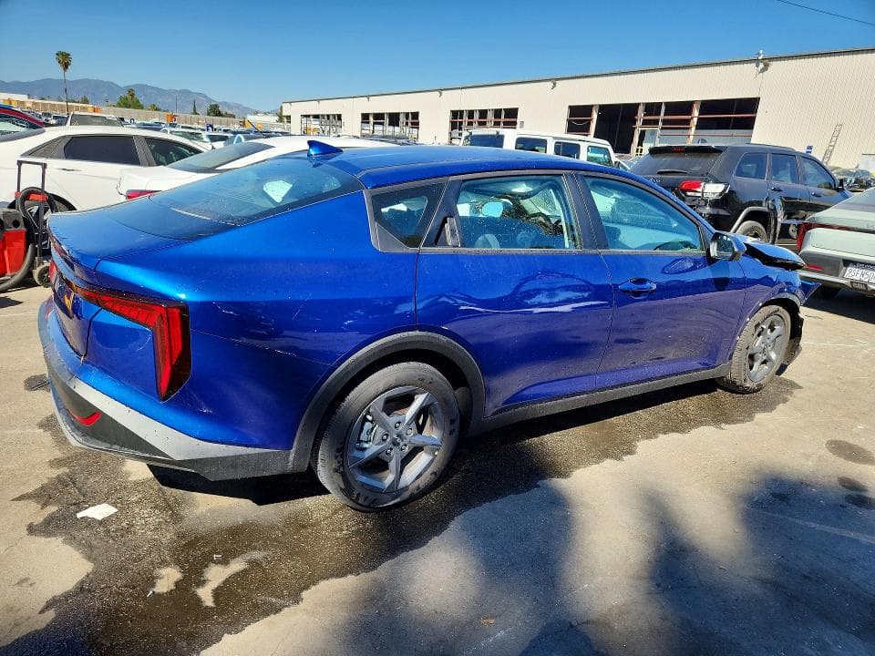 2025 KIA K4 EX 3
