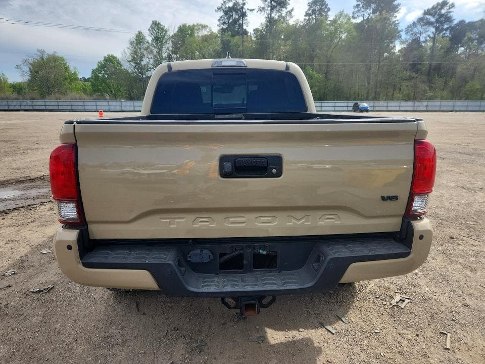 2018 TOYOTA TACOMA SR V6 6
