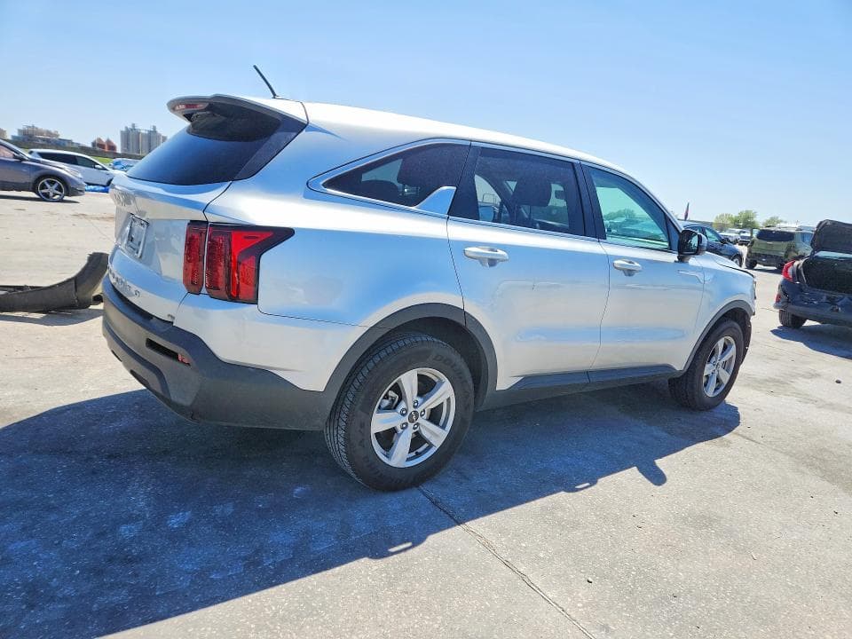 2022 KIA SORENTO LX 3