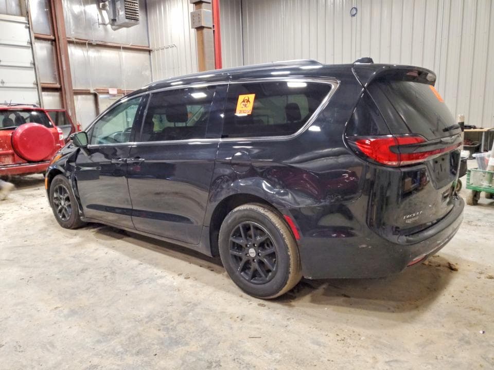 2022 CHRYSLER PACIFICA TOURING L 2