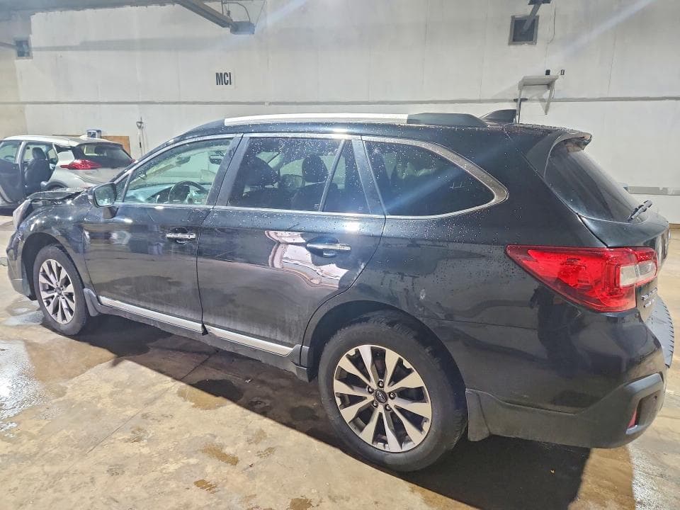 2018 SUBARU OUTBACK TOURING 2