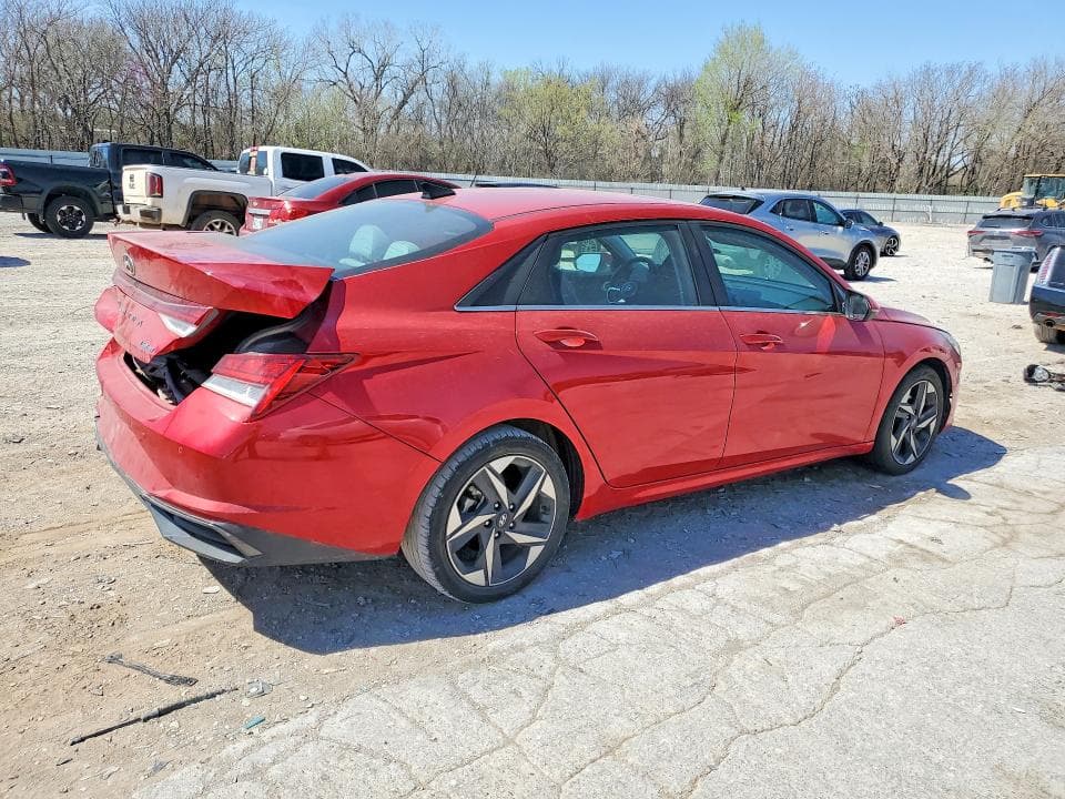 2023 HYUNDAI ELANTRA 3