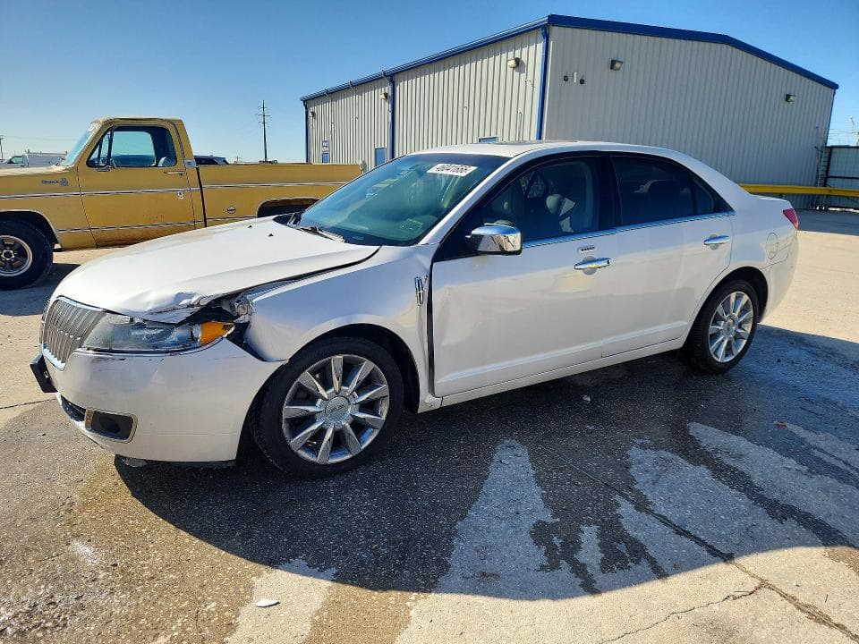 2010 LINCOLN MKZ - 1