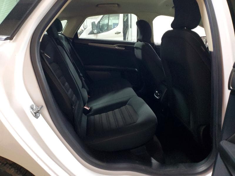 2019 FORD FUSION SE 10