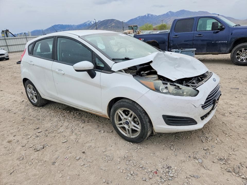 2018 FORD FIESTA SE 4