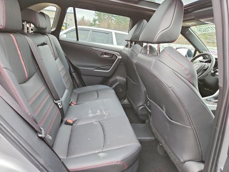 2024 TOYOTA RAV4 PRIME XSE 11