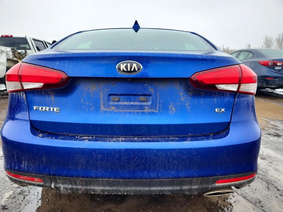 2017 KIA FORTE EX 6