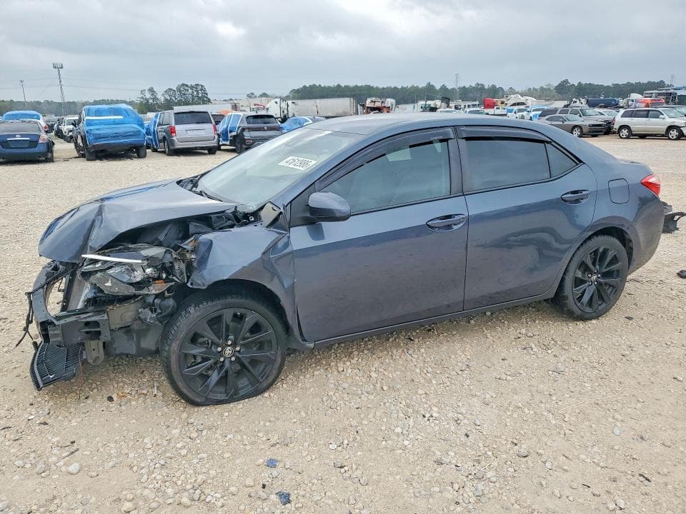 2018 TOYOTA COROLLA LE - 1