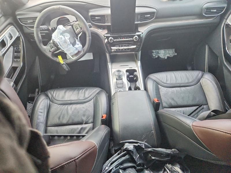 2023 FORD EXPLORER PLATINUM 8