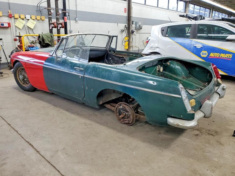 1968 MG MGB CONVER 2