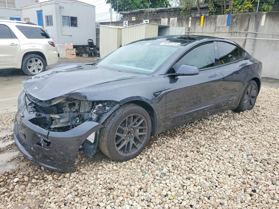 2025 TESLA MODEL 3 - 1