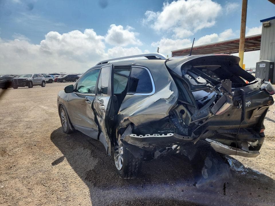 2019 JEEP CHEROKEE LATITUDE PLUS 2