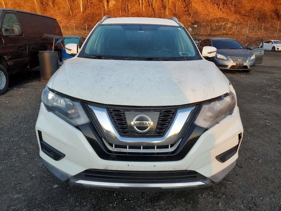 2017 NISSAN ROGUE SV 5