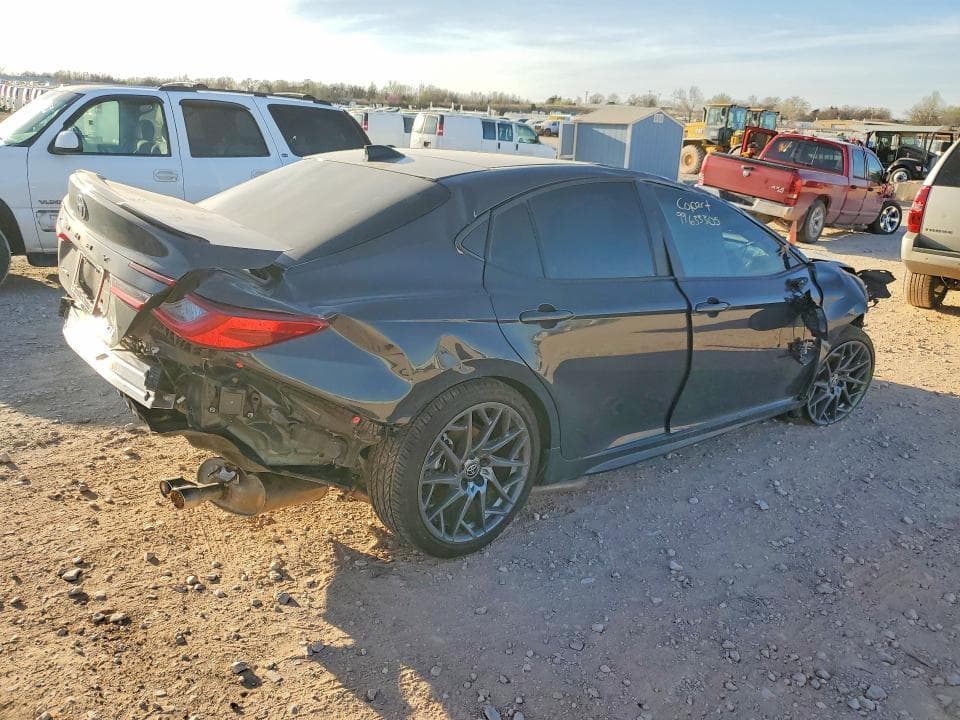2025 TOYOTA CAMRY XSE 3