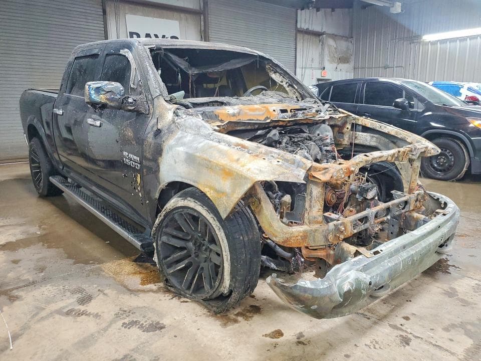 2017 RAM 1500 LARAMIE 4
