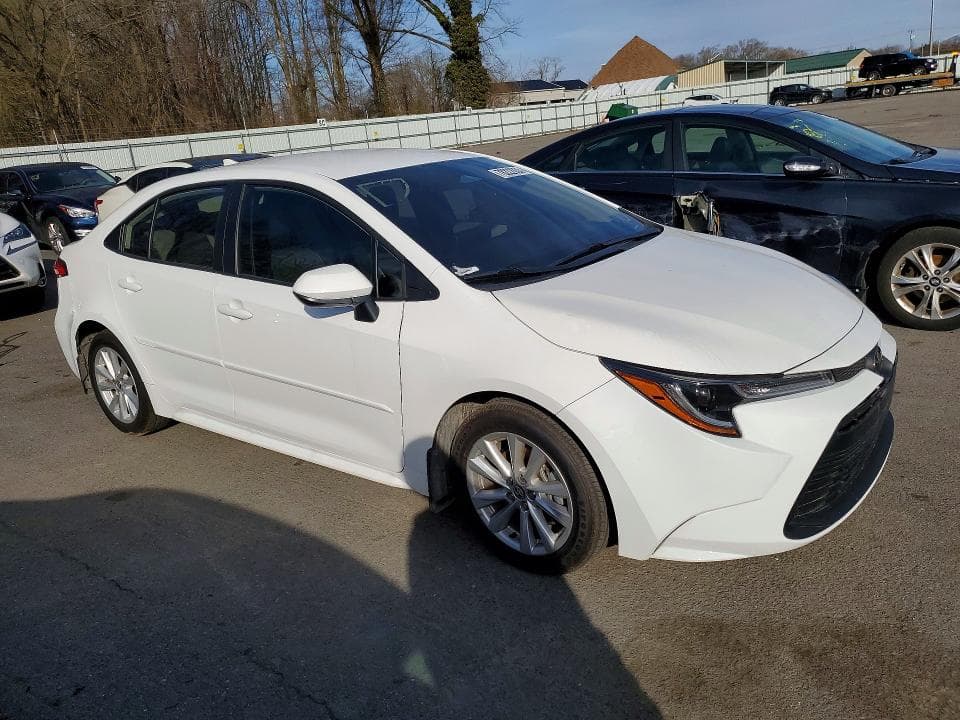 2025 TOYOTA COROLLA LE 4