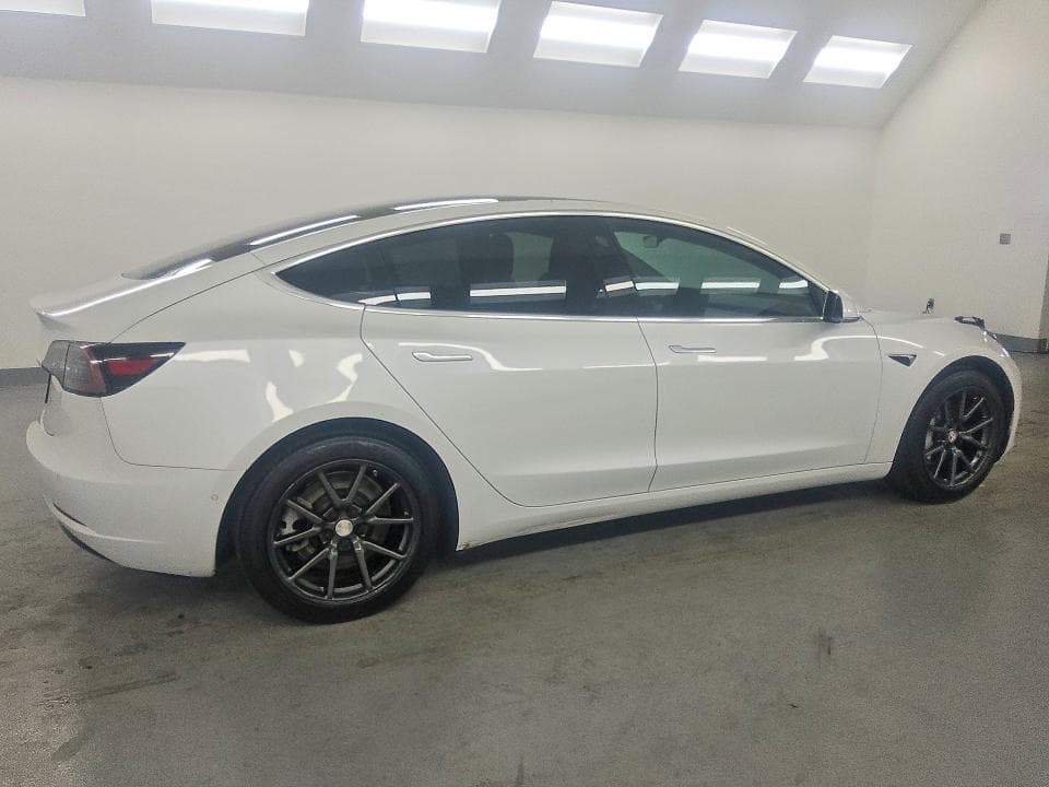 2019 TESLA MODEL 3 3