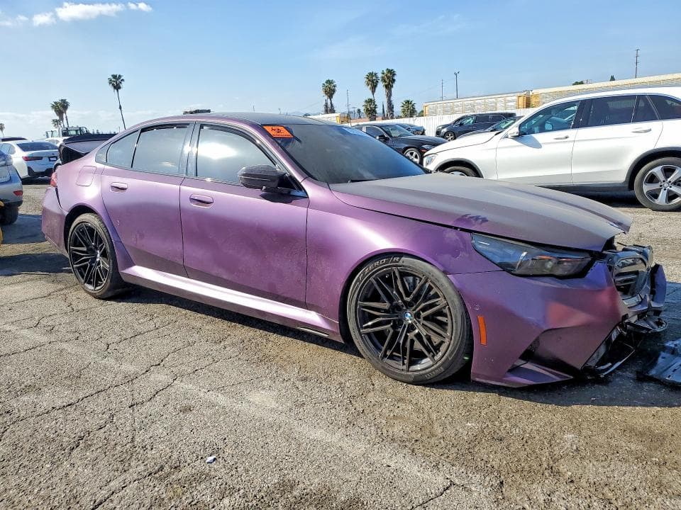 2025 BMW M5 4