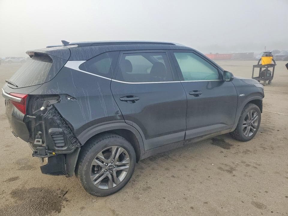2023 KIA SELTOS S 3