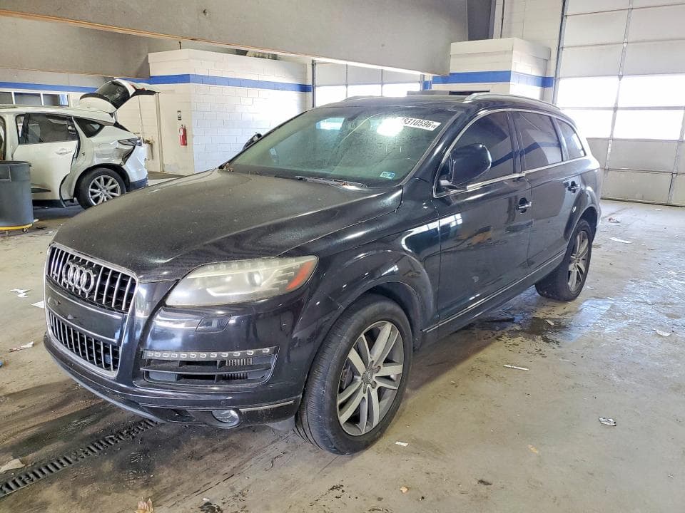 2012 AUDI Q7 - 1