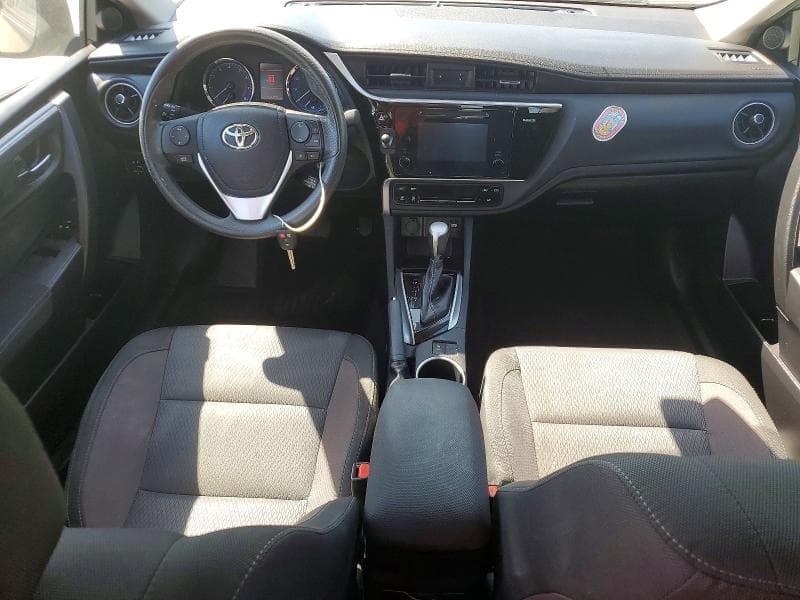 2017 TOYOTA COROLLA LE 8
