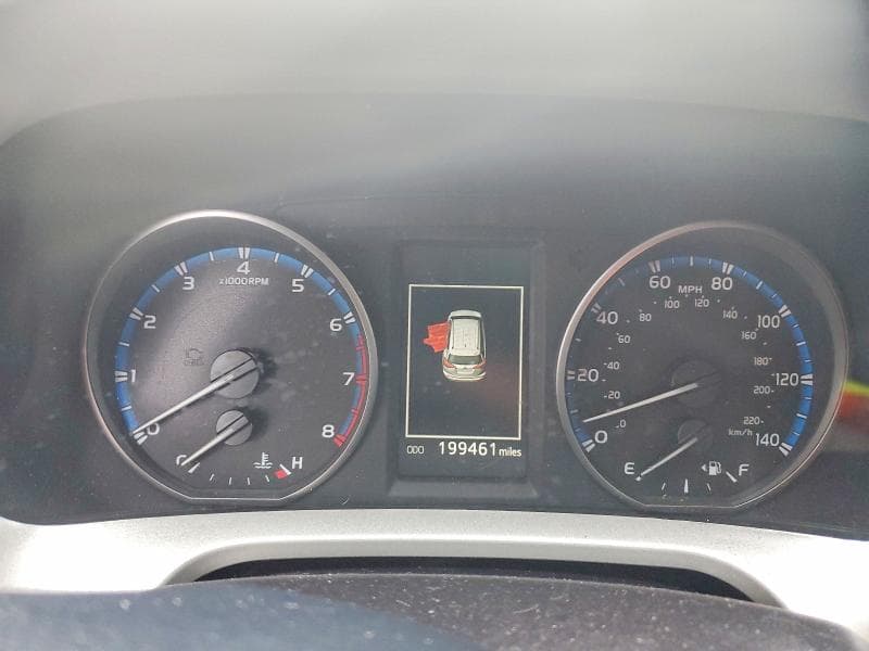 2018 TOYOTA RAV4 XLE 9