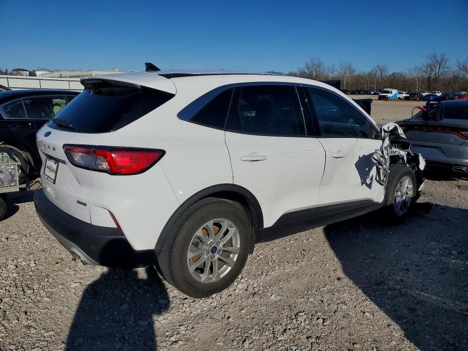 2020 FORD ESCAPE SE 3