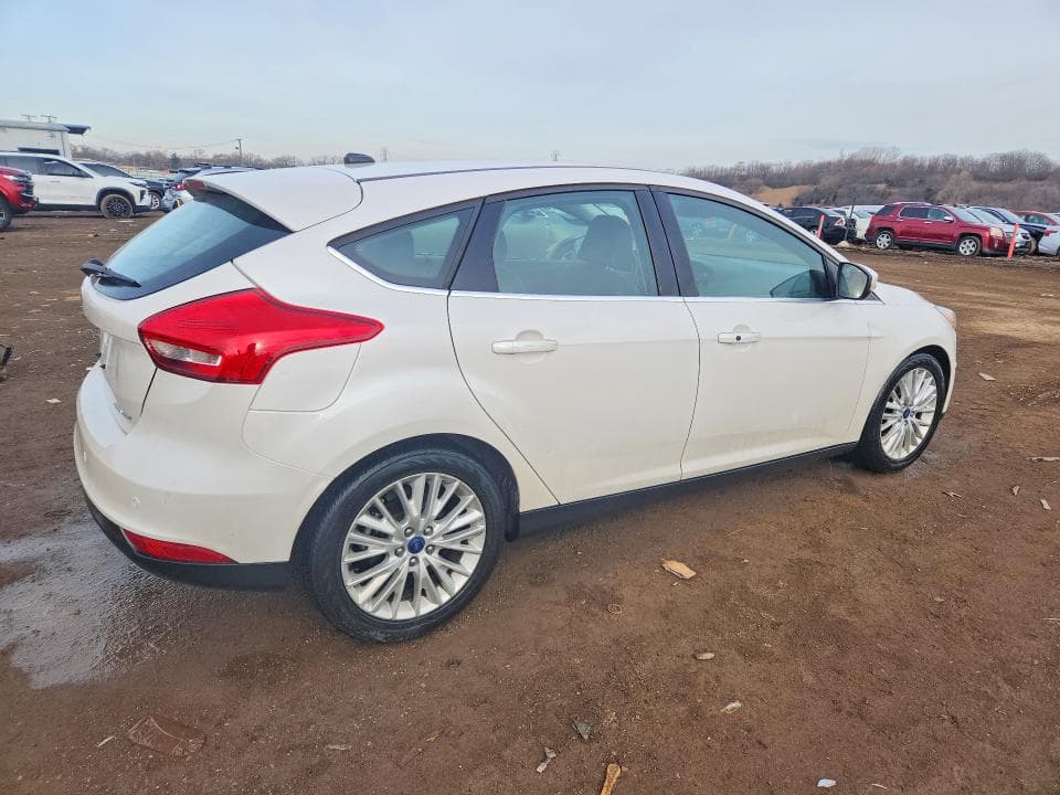 2017 FORD FOCUS TITANIUM 3