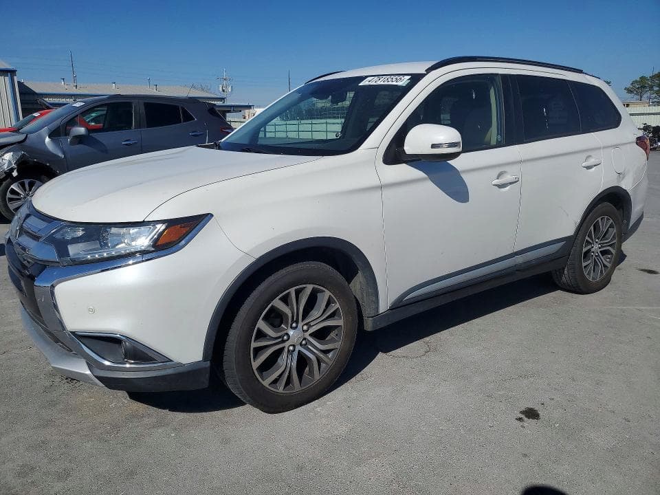 2016 MITSUBISHI OUTLANDER SE - 1