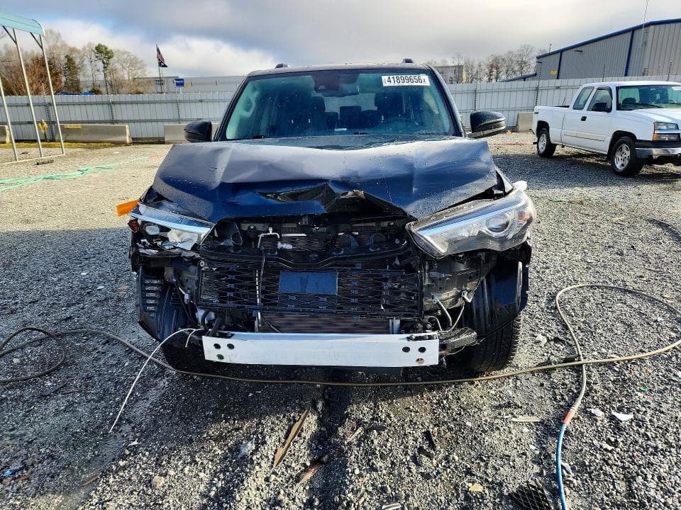 2023 TOYOTA 4RUNNER SR5 5