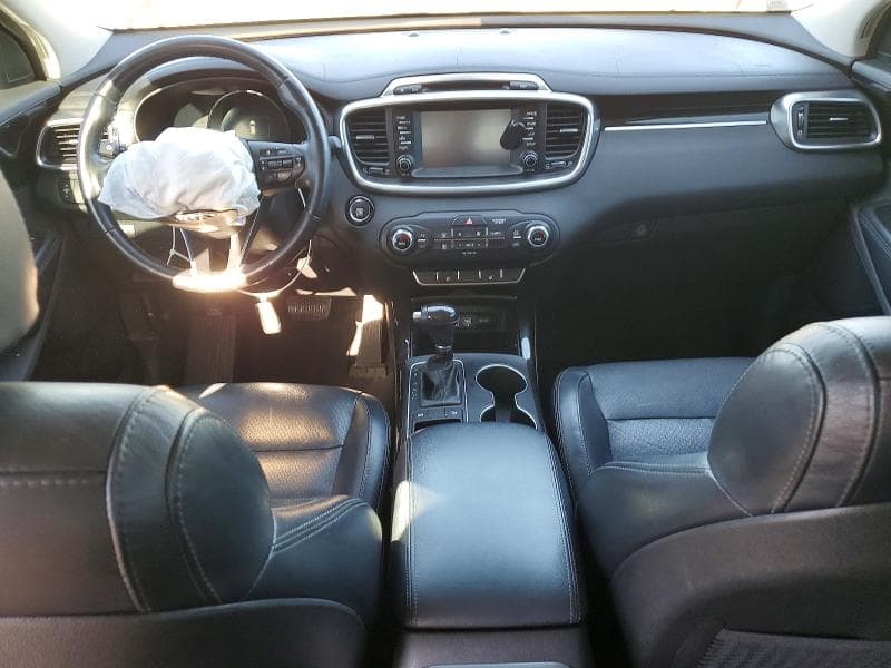 2018 KIA SORENTO EX V6 8