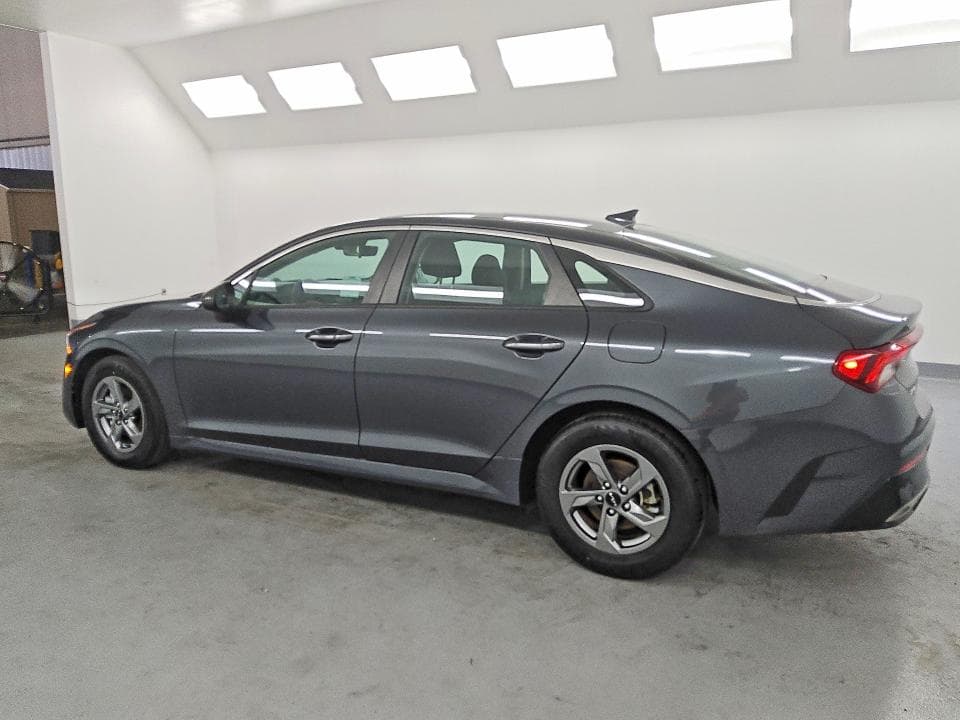 2022 KIA K5 LXS 2