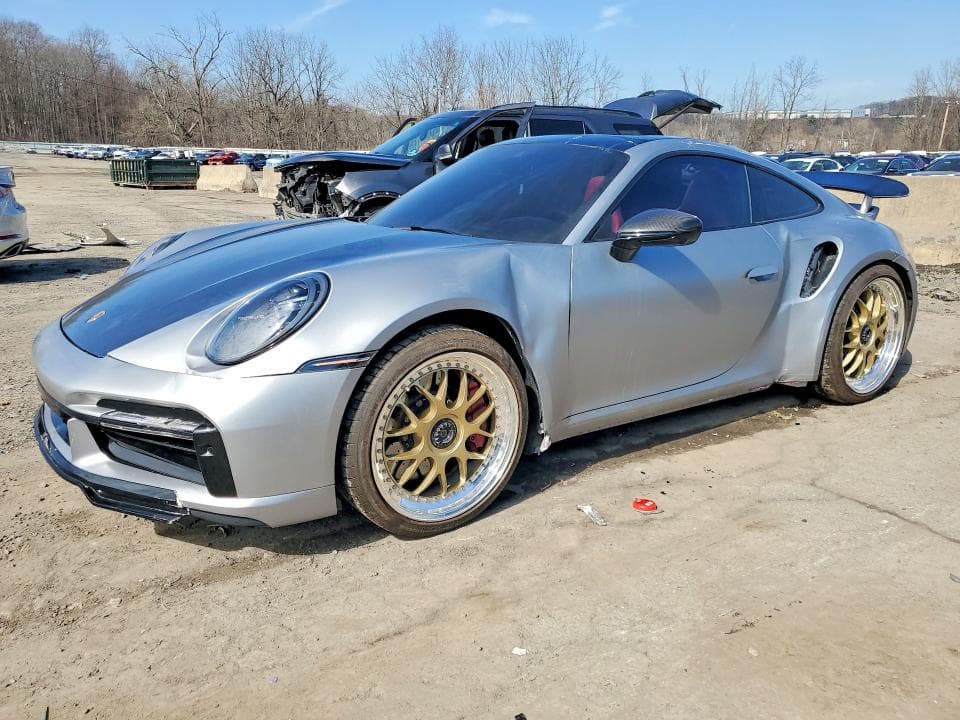 2021 PORSCHE 911 - 1