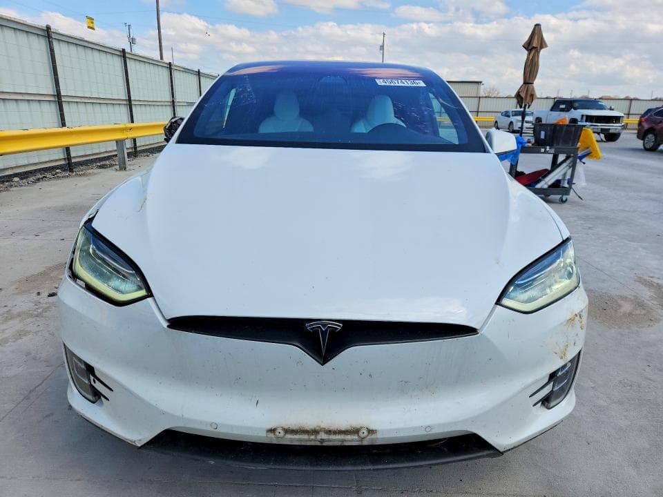 2018 TESLA MODEL X 5