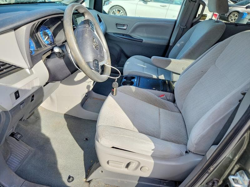 2020 TOYOTA SIENNA LE 8-PASSENGER 7