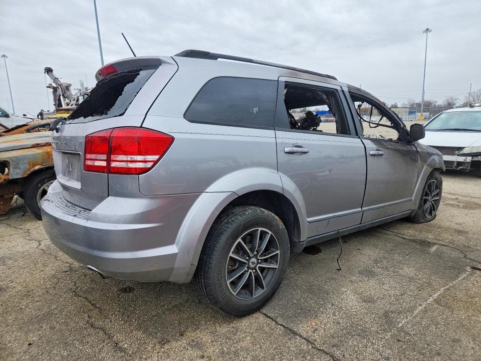 2018 DODGE JOURNEY SE 3