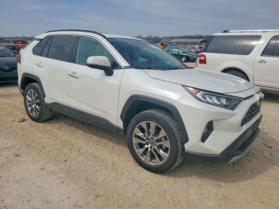 2019 TOYOTA RAV4 LIMITED 4