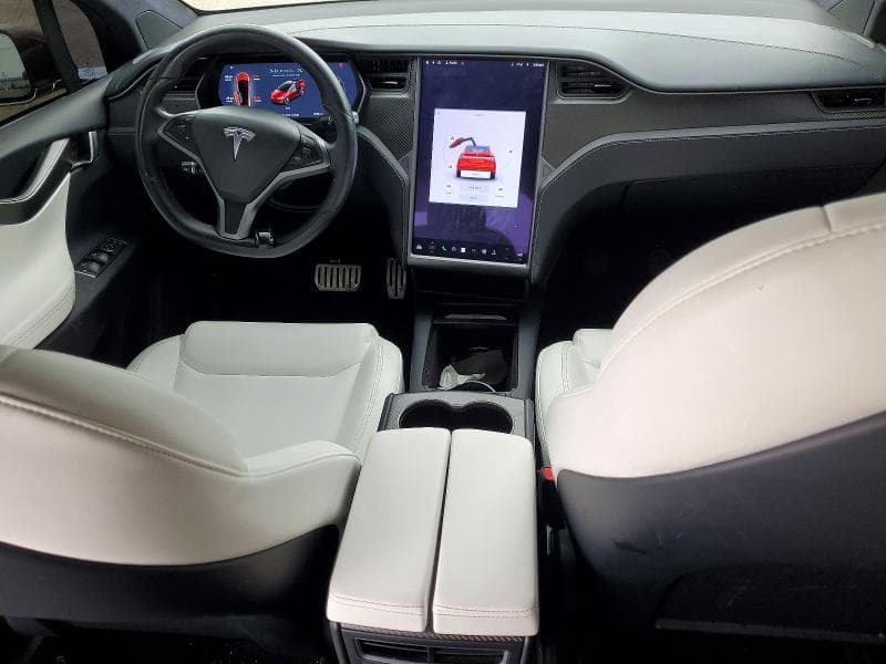 2020 TESLA MODEL X 8