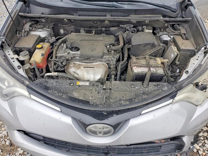2018 TOYOTA RAV4 XLE 11