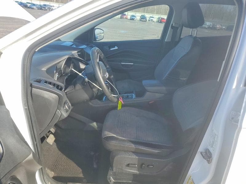 2017 FORD ESCAPE SE 7