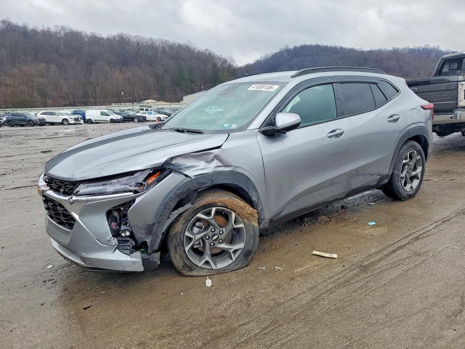 2025 CHEVROLET TRAX - 1