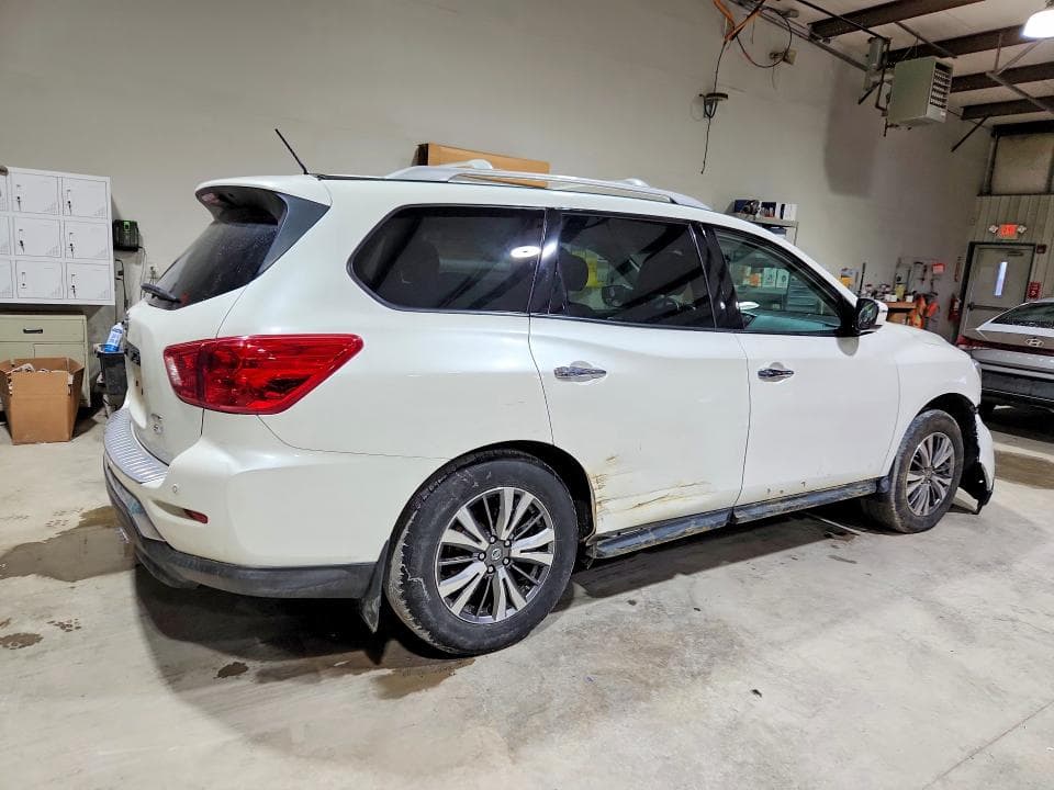 2018 NISSAN PATHFINDER SV 3