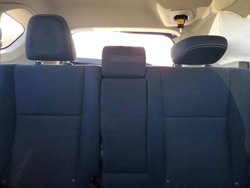2017 TOYOTA RAV4 XLE 10