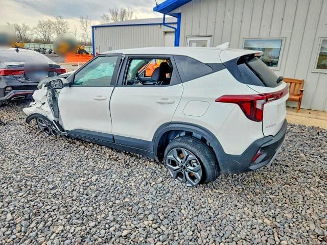 2026 KIA SELTOS LX 2